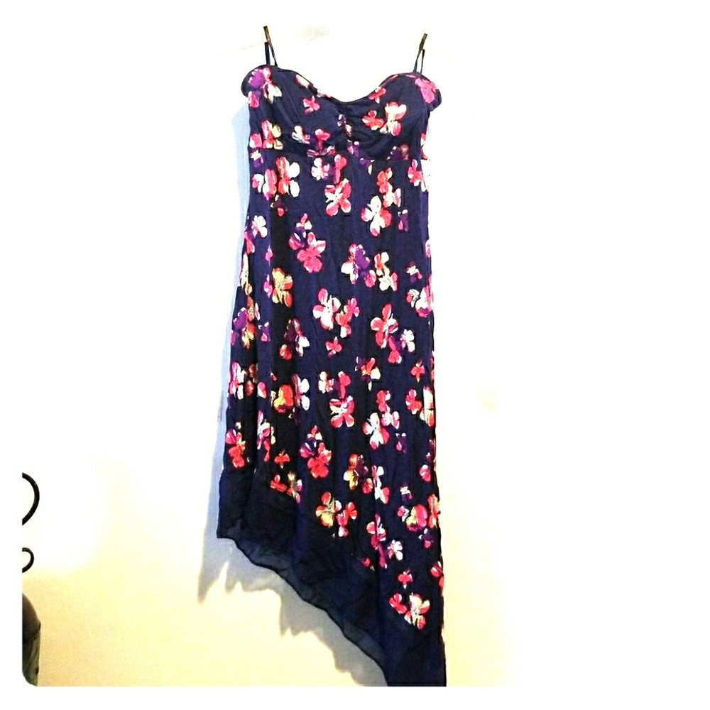 Assymetriwecal dress